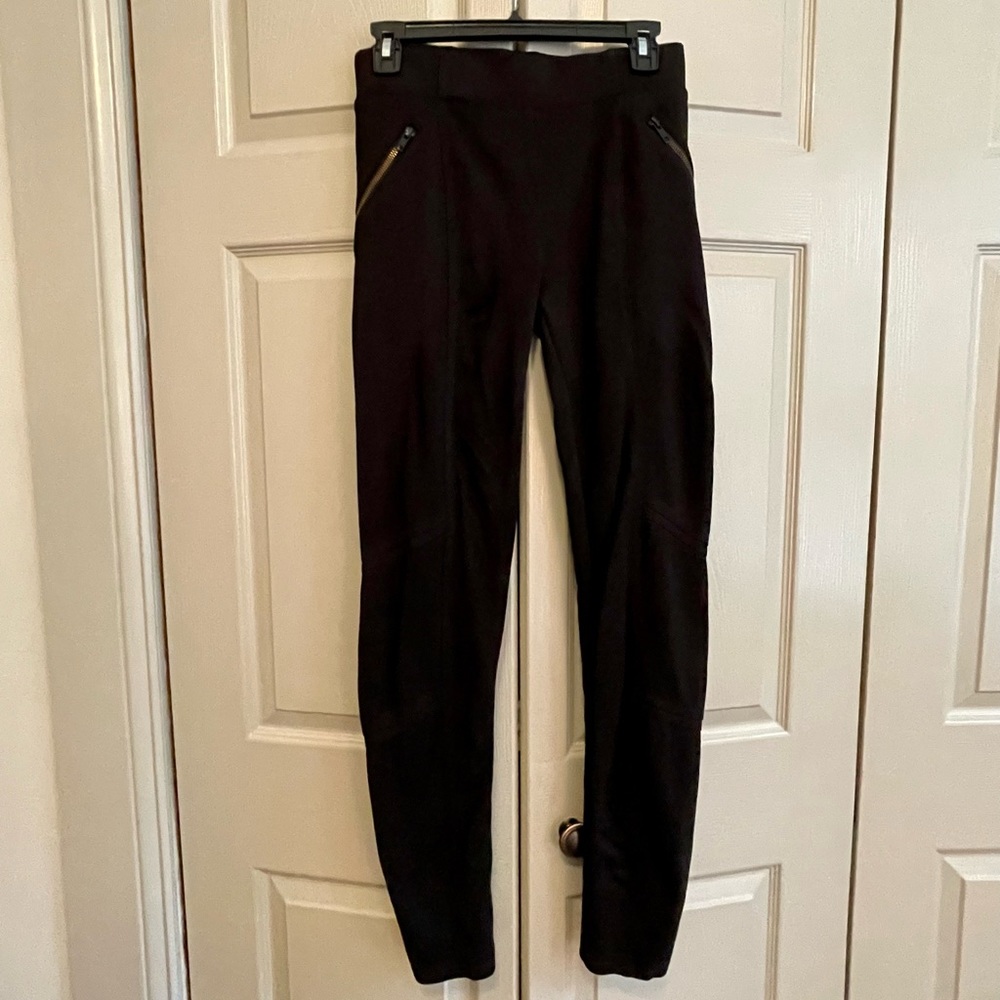 Betabrand Black Leggings with Zipper Pockets